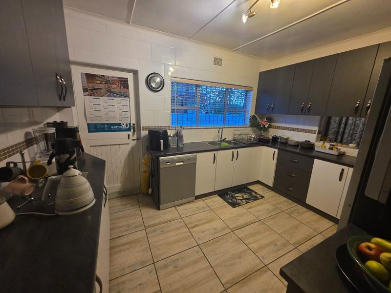 4 Bedroom Property for Sale in Vasco Estate Western Cape